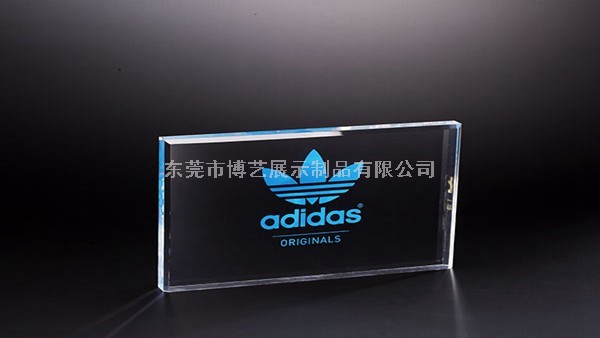 亞克力展示架為什么會(huì)比其它材質(zhì)的展示架要貴？_博藝展示