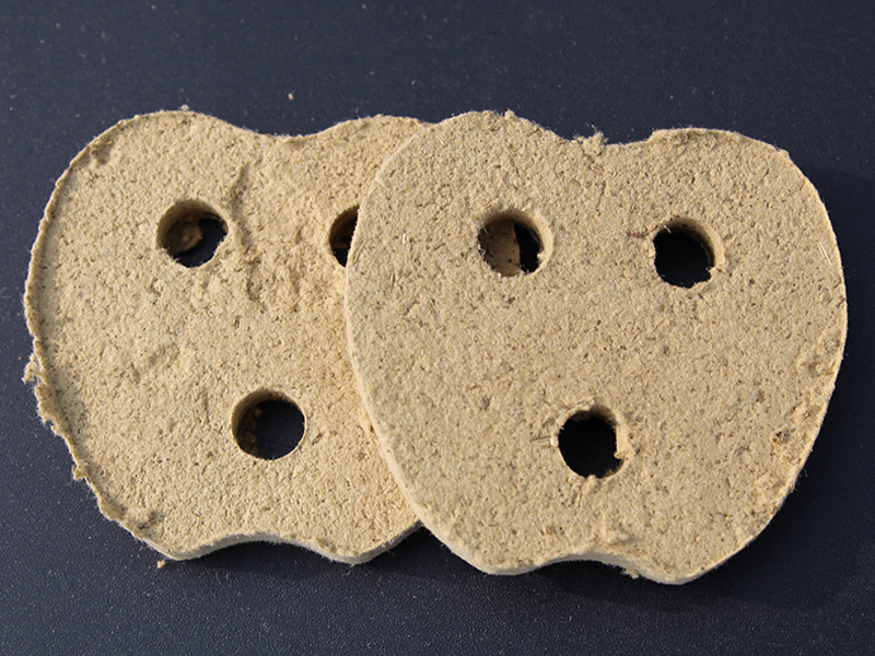 蘋果形三孔艾絨餅5*4.5*0.55CM